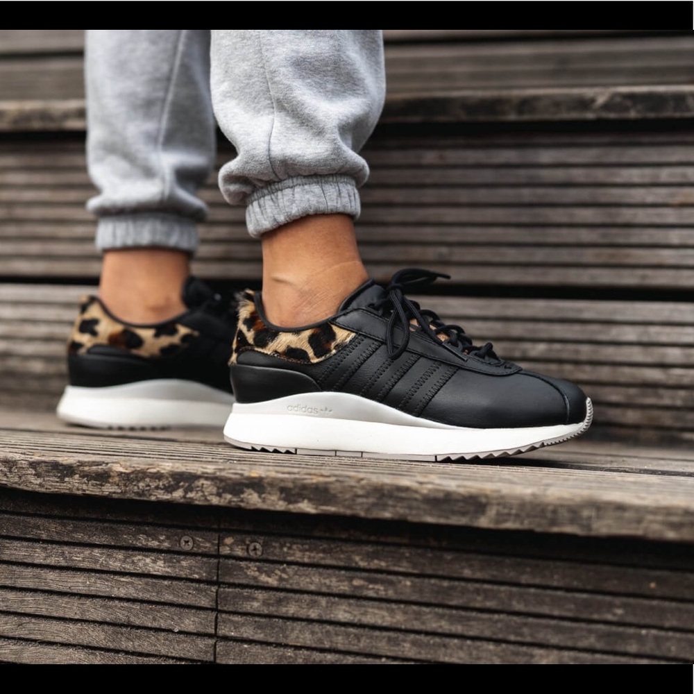 💎LIMITED EDITION Adidas💎